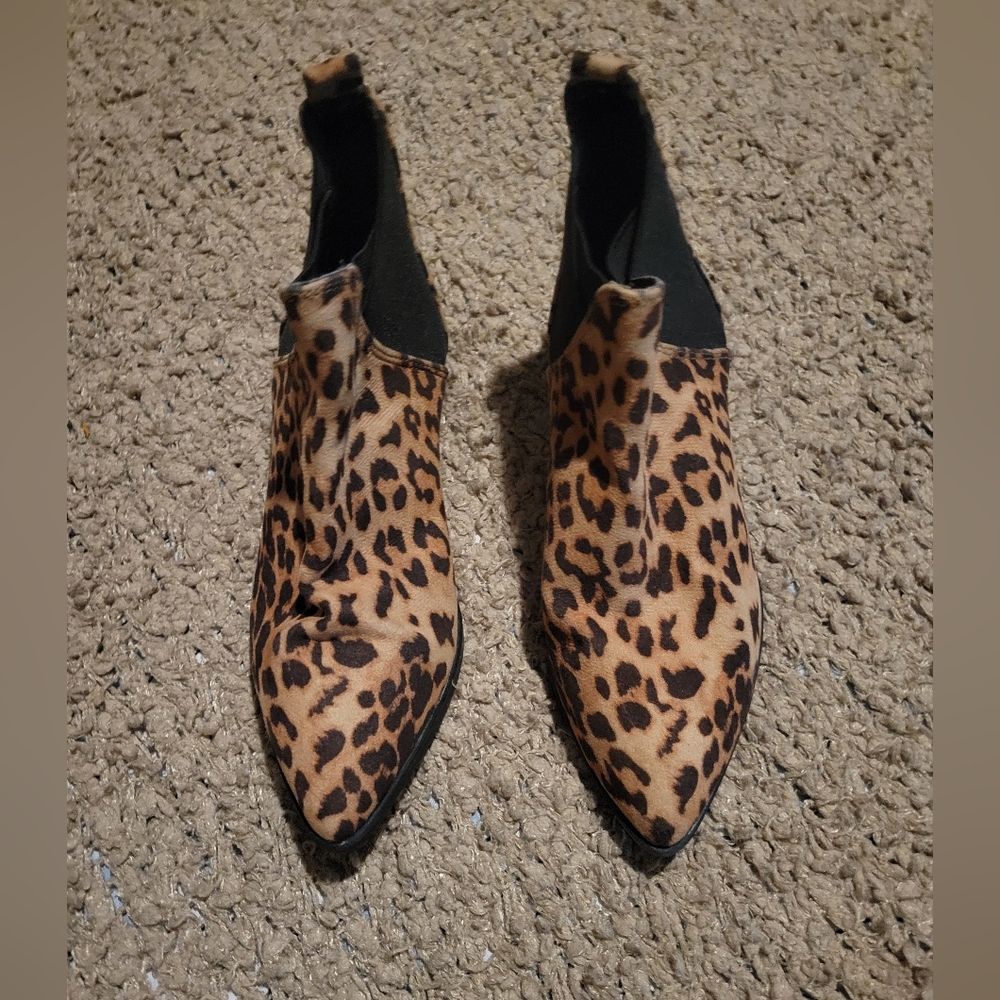 🔥🔥HP🔥🔥12-19-24🔥🔥WOMENS A NEW DAY LEOPARD PRINT ANKLE BOOTS SIZE 6 - Picture 4 of 12